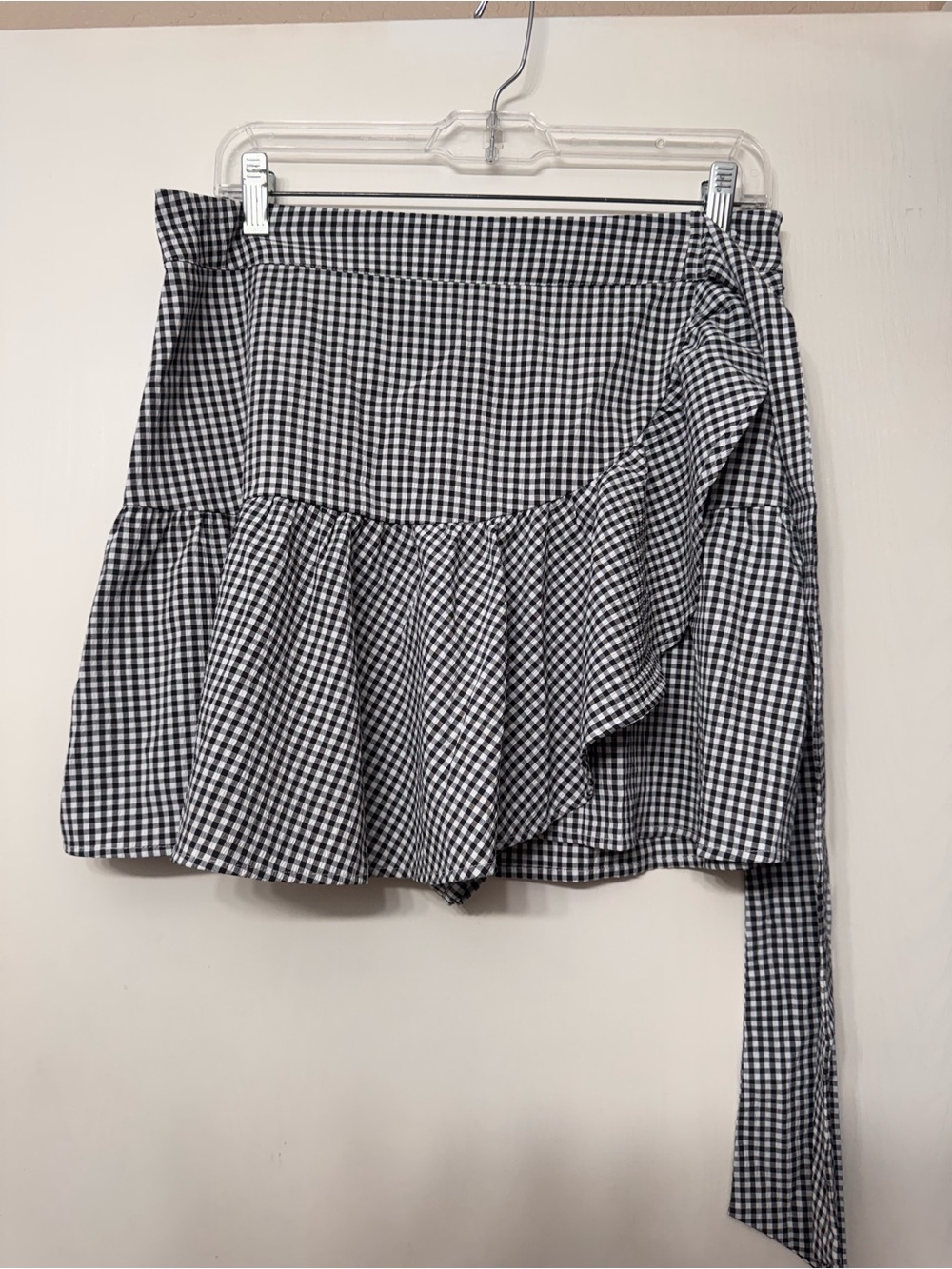 Blue Rain Black & White Gingham Ruffle Wrap Skort size L